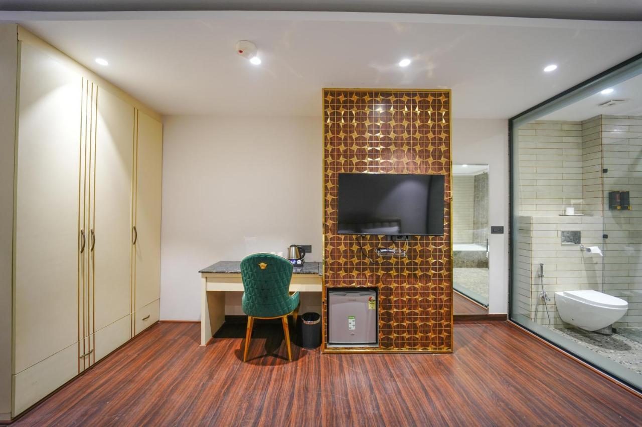 Clay Inn Hotels, Paschim Vihar Dillí Exteriér fotografie
